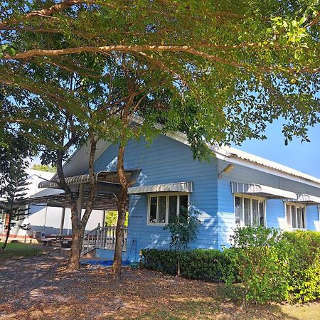 Armthong Resort Nakhonnajok Kültér fotó