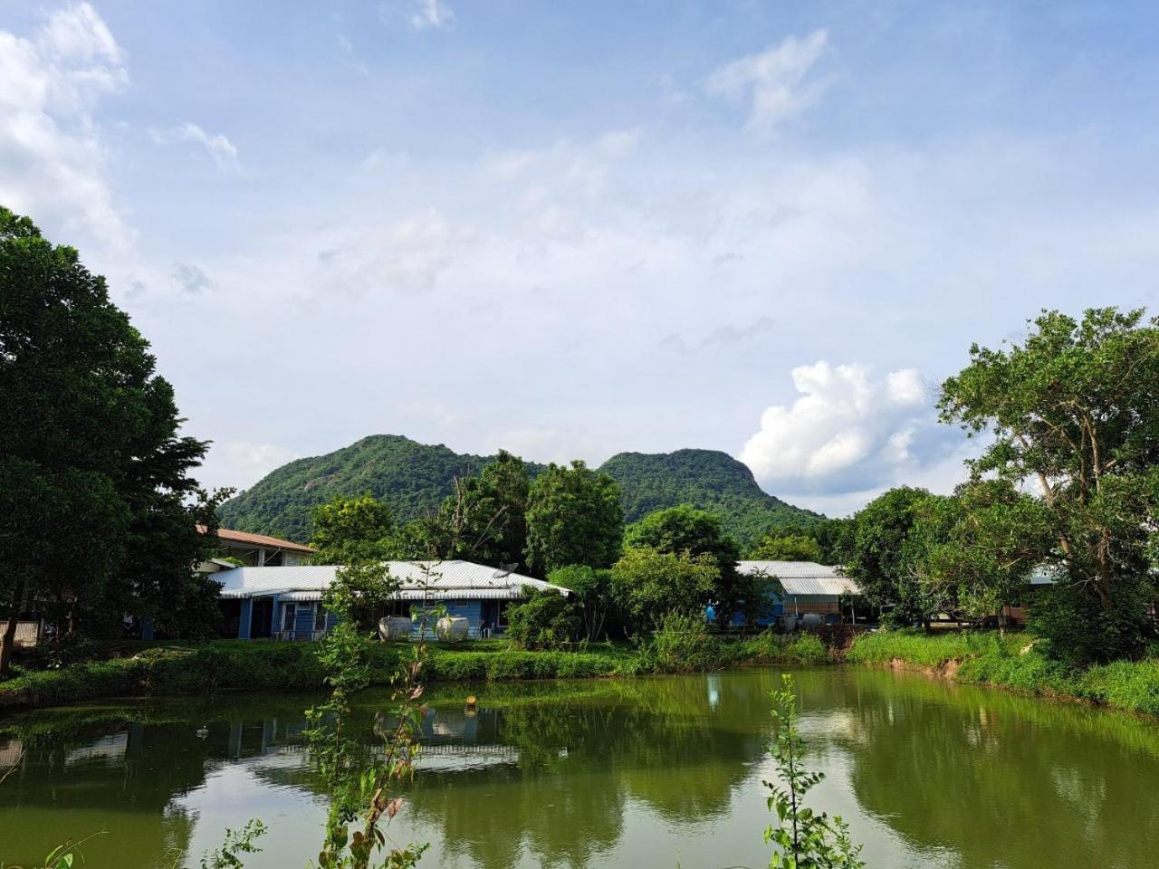 Armthong Resort Nakhonnajok Kültér fotó